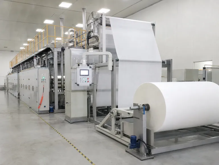 In-house meltblown nonwoven fabric production line for 4-ply medical mask filtration layers