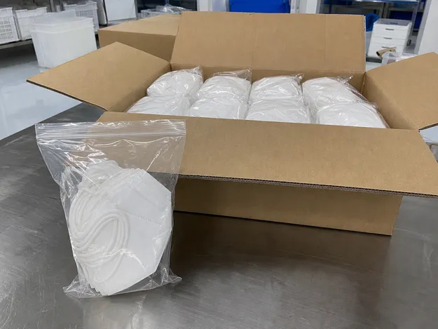 Standard hospital packaging: 10 pcs per bag, 20 bags per carton