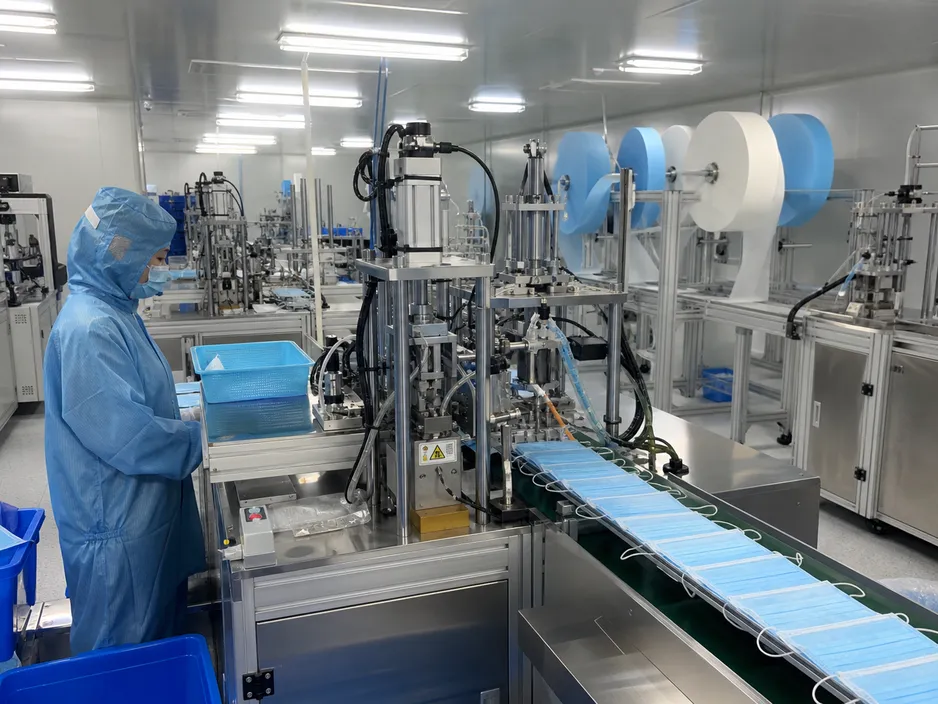 ISO 8 cleanroom production line with ultrasonic welding equipment for surgical mask manufacturing
