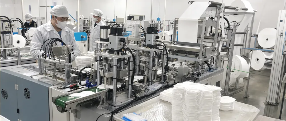 N95 surgical mask production line with ultrasonic welding equipment